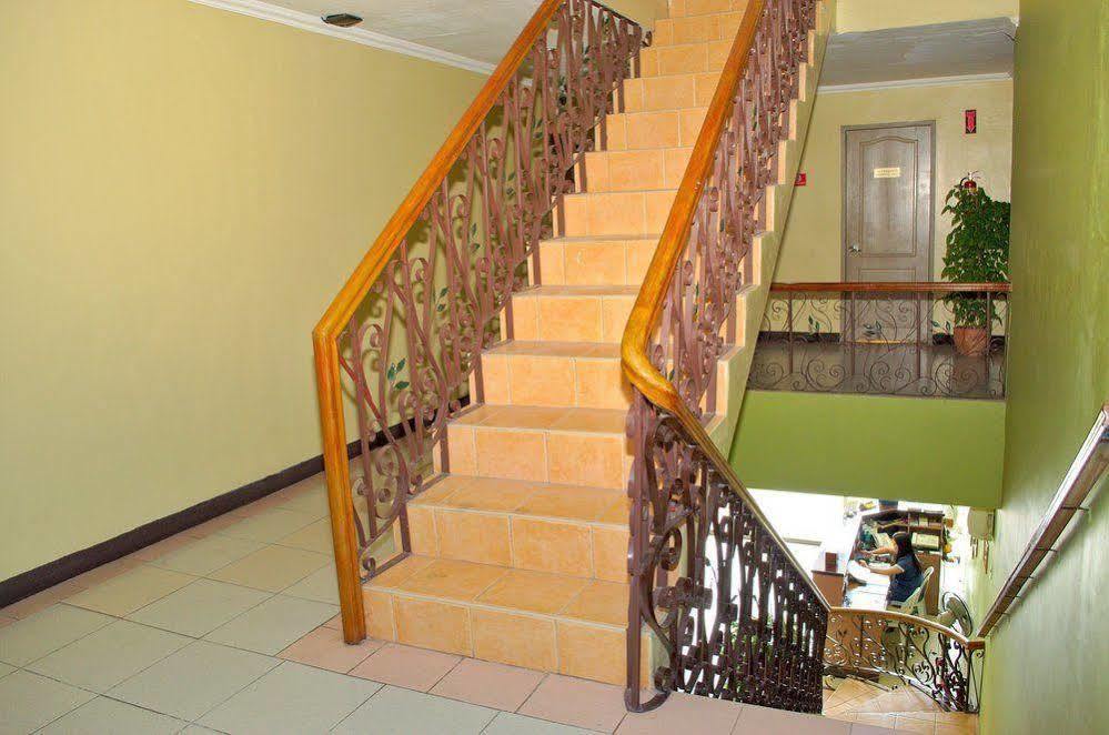 El Portal Inn Tagbilaran Eksteriør bilde